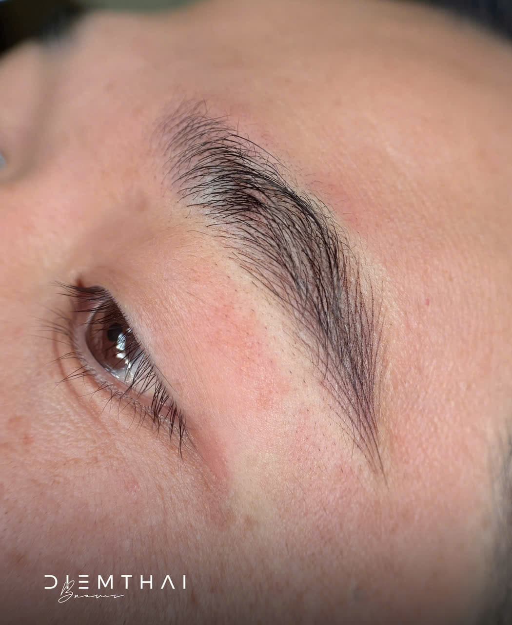 Hairstroke Brows