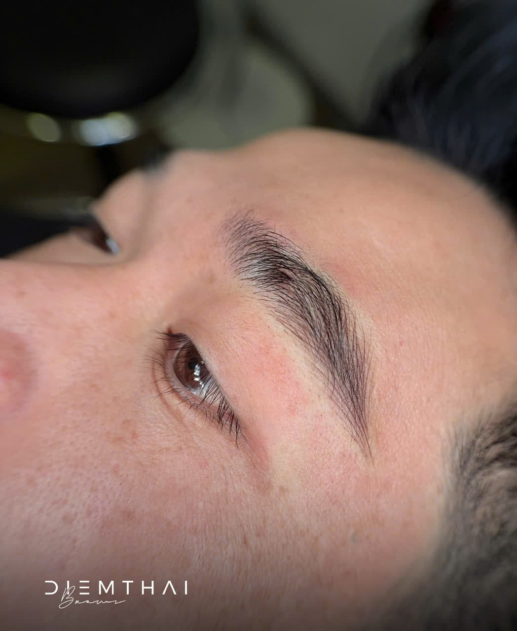 Hairstroke Brows