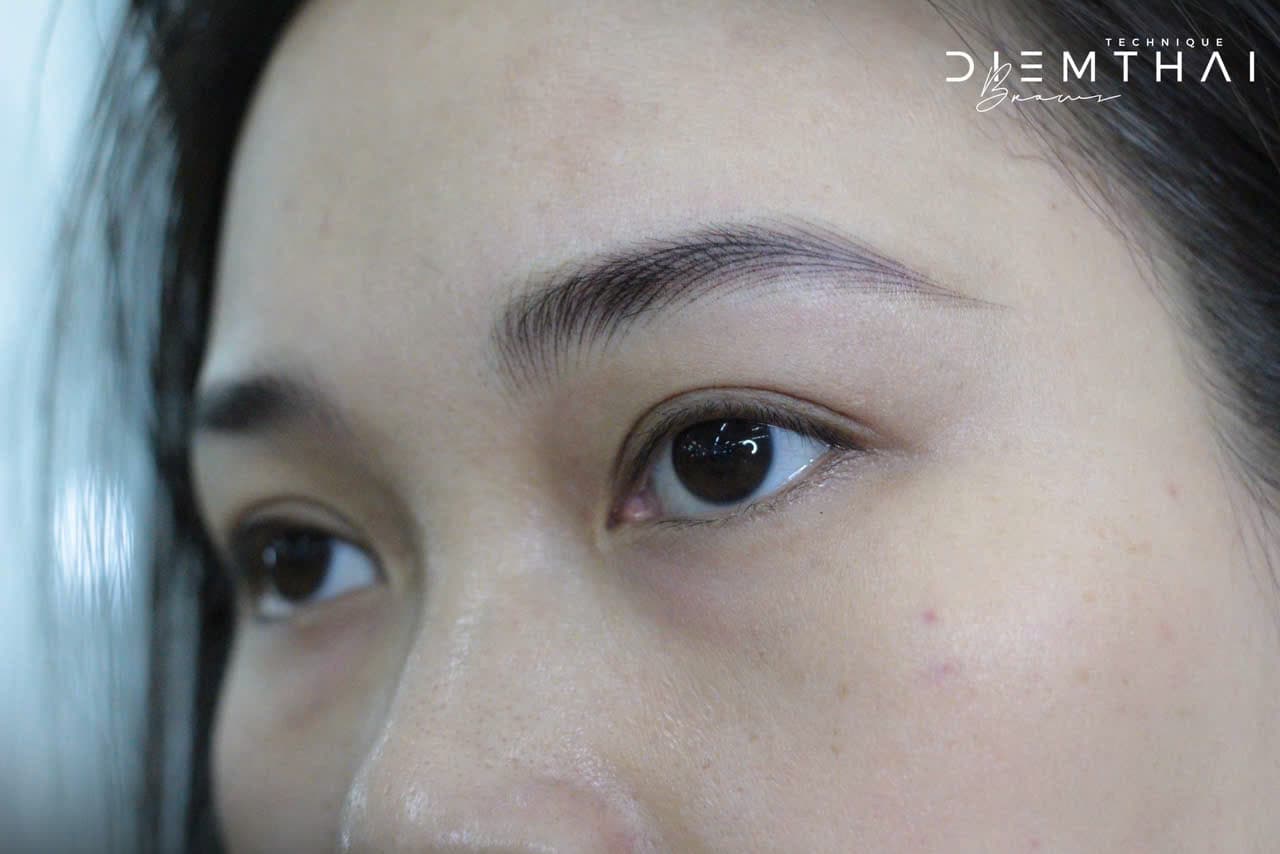 Hairstroke Brows